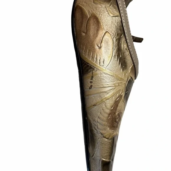 Monzo & Franco Gold Embossed Slingback Heels - Women's Sz 7.5 - Picture 11 of 15
